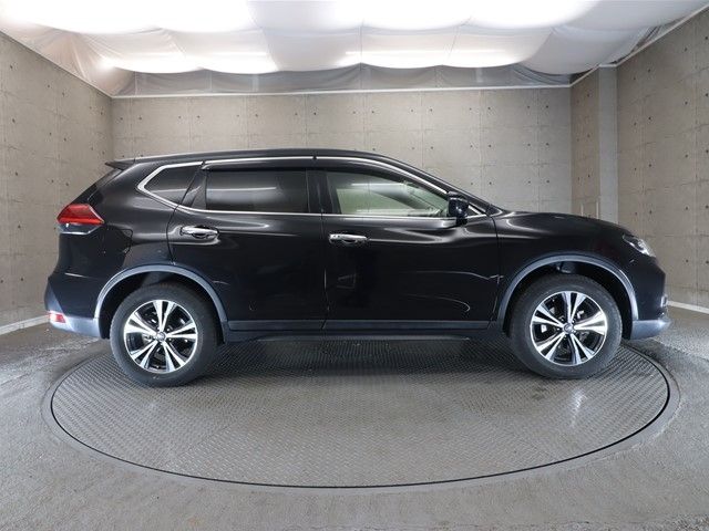 Nissan X-TRAIL 2017-11 28899-22