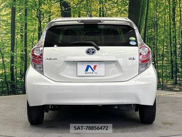 Toyota AQUA 2013-09 338160-15