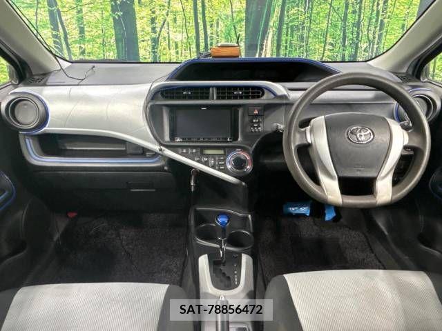 Toyota AQUA 2013-09 338160-1
