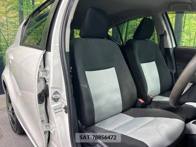 Toyota AQUA 2013-09 338160-8