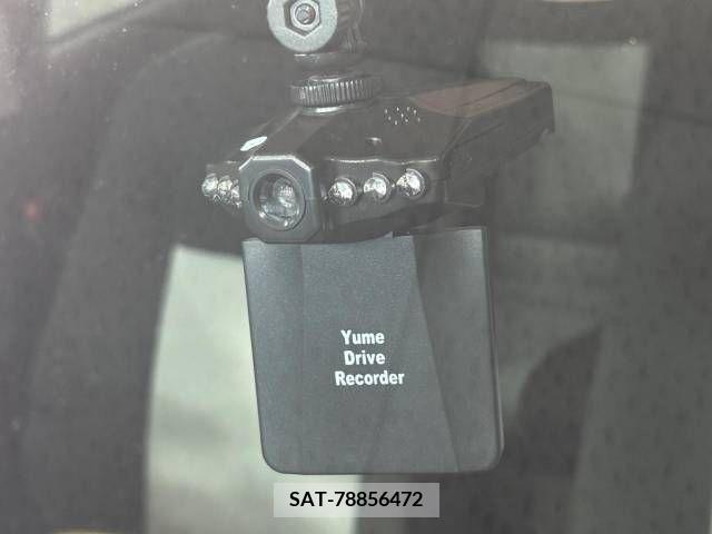 Toyota AQUA 2013-09 338160-4