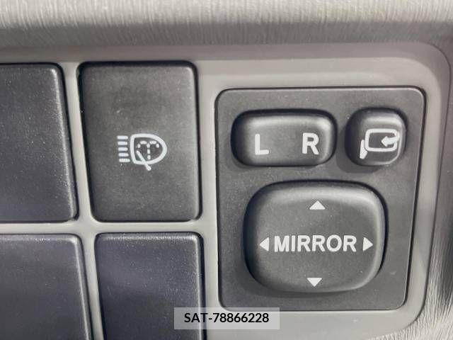 Toyota PRIUS 2010-12 327924-7