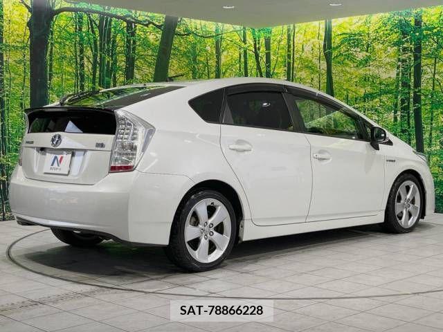 Toyota PRIUS 2010-12 327924-17