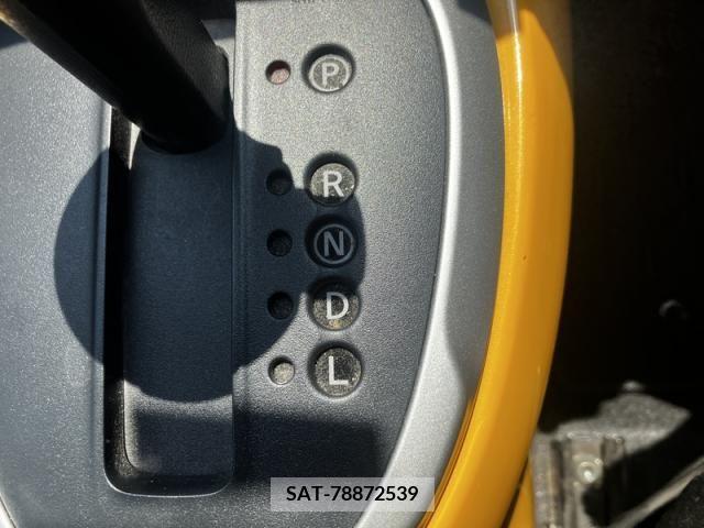 Nissan JUKE 2017-09 329043-21