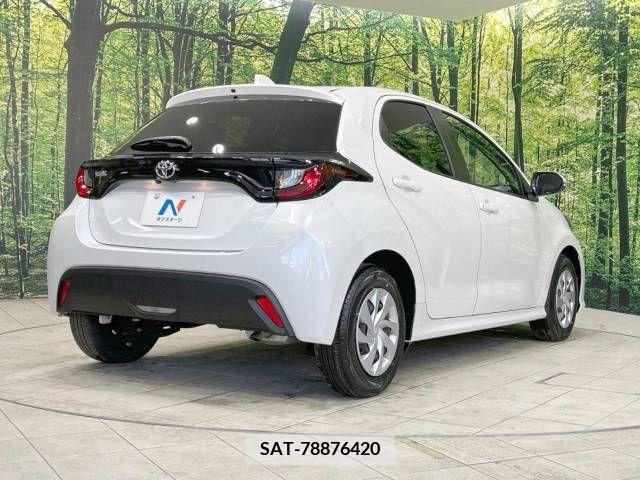 Toyota YARIS 2023-06 371384-17