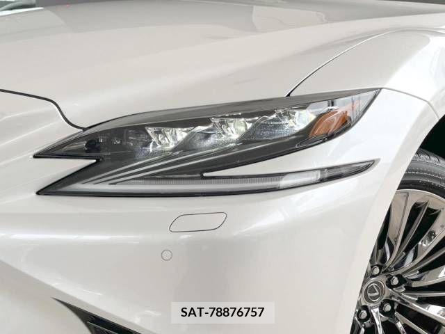Lexus LS 2018-02 388311-13