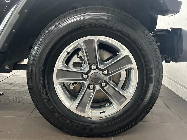 Jeep WRANGLER 2021-06 21042-17