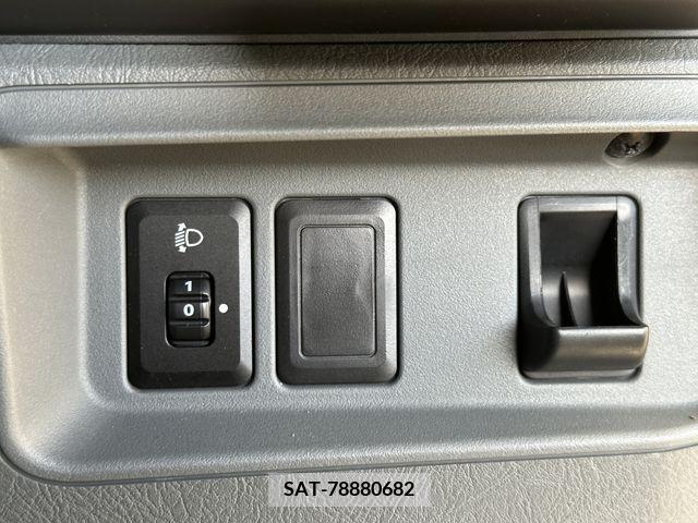 Nissan CLIPPER 2012-09 215497-24