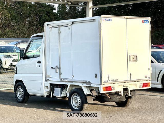 Nissan CLIPPER 2012-09 215497-12