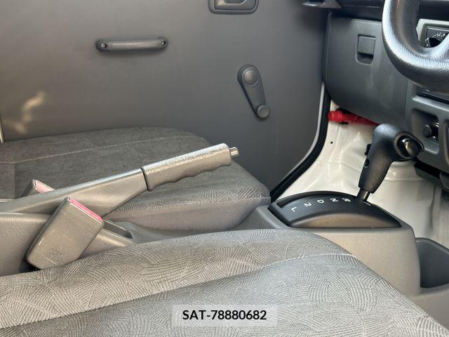 Nissan CLIPPER 2012-09 215497-26