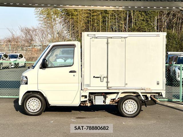 Nissan CLIPPER 2012-09 215497-7