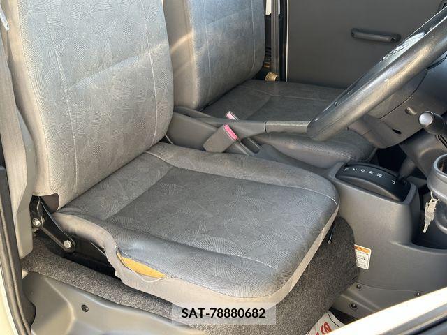 Nissan CLIPPER 2012-09 215497-21