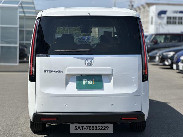 Honda STEP WGN 2024-04 375124-27