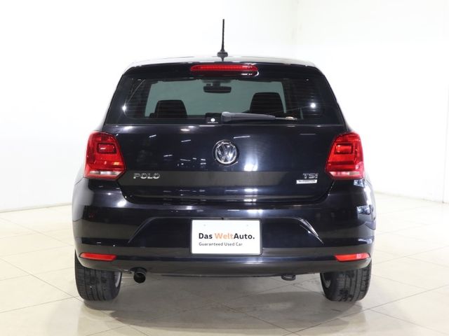 VolksWagen POLO 2017-03 181785-2