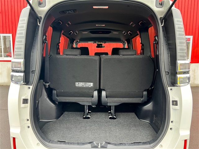 Toyota VOXY 2018-08 28634-10