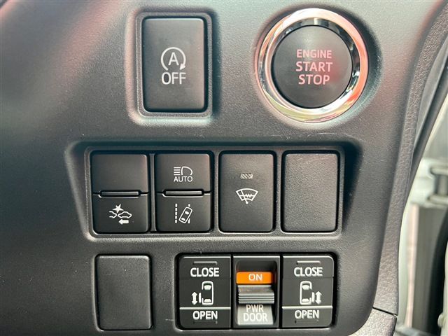 Toyota VOXY 2018-08 28634-24