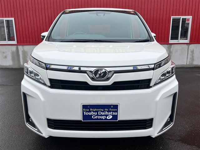 Toyota VOXY 2018-08 28634-7