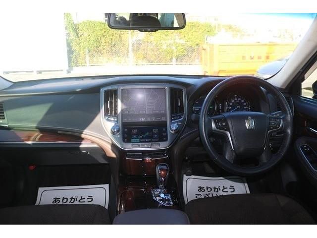 Toyota CROWN SEDAN 2013-08 183669-11