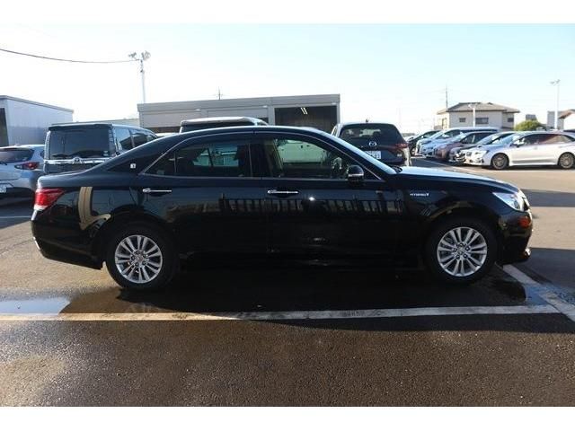 Toyota CROWN SEDAN 2013-08 183669-2