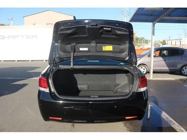 Toyota CROWN SEDAN 2013-08 183669-8