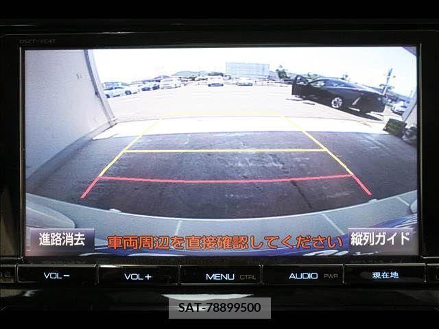 Toyota PRIUS 2017-06 282199-3