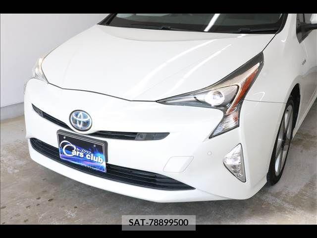 Toyota PRIUS 2017-06 282199-12