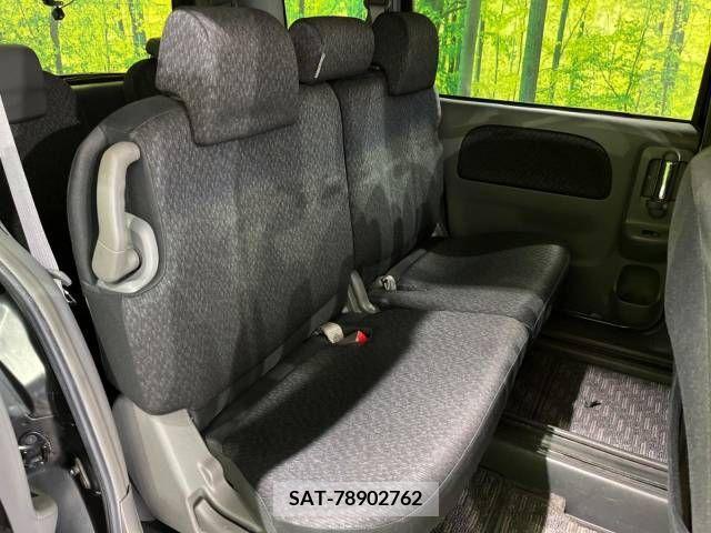 Toyota SIENTA 2014-01 368207-9