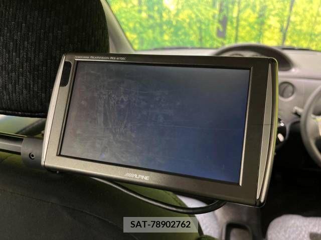 Toyota SIENTA 2014-01 368207-7