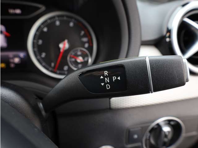 Mercedes Benz B-CLASS 2017-09 16525-16