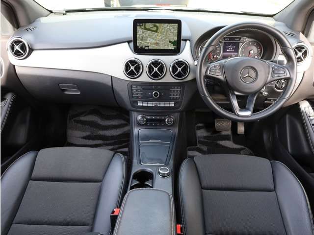Mercedes Benz B-CLASS 2017-09 16525-1