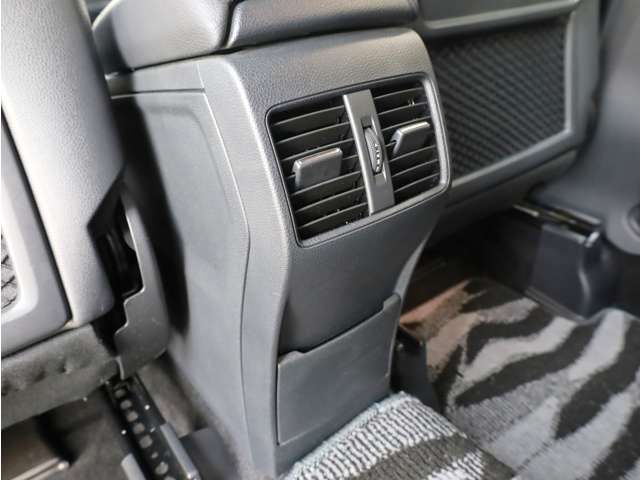 Mercedes Benz B-CLASS 2017-09 16525-3