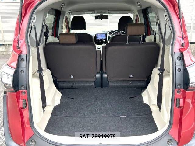 Toyota SIENTA 2016-04 314649-11