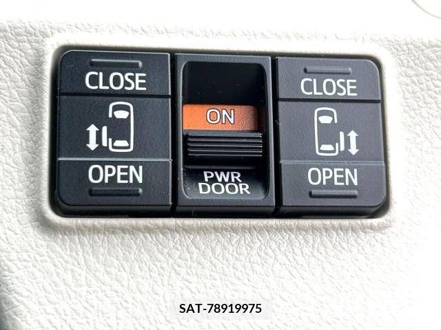 Toyota SIENTA 2016-04 314649-4