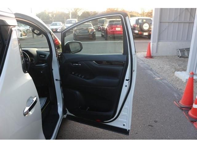 Toyota VELLFIRE 2016-10 191104-9