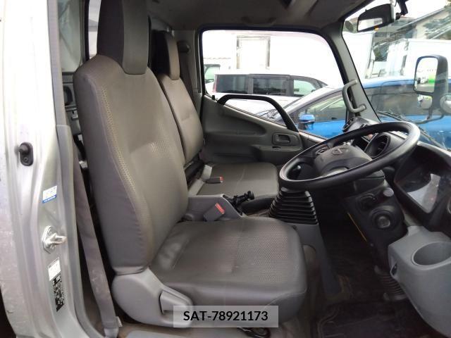 Hino DUTRO 2019-10 332808-2