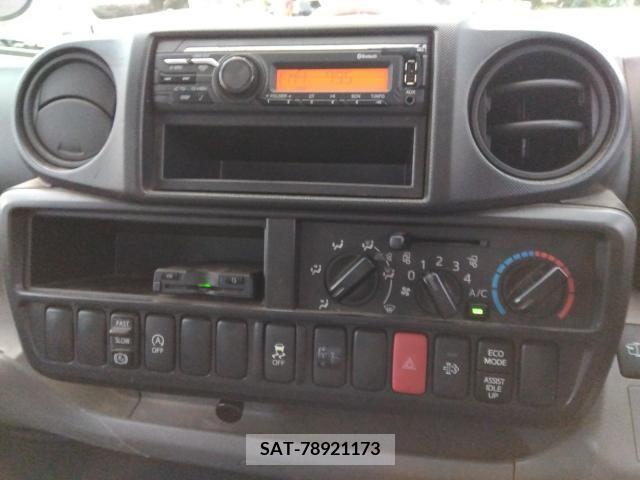 Hino DUTRO 2019-10 332808-5