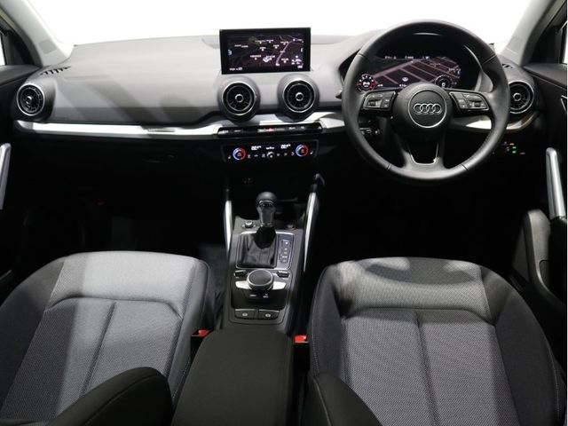 Audi Q2 2020-09 189243-9