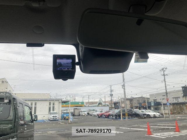Suzuki X BEE 2018-12 206564-10