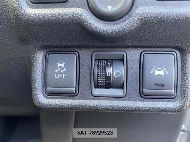 Nissan NOTE 2017-03 231054-3