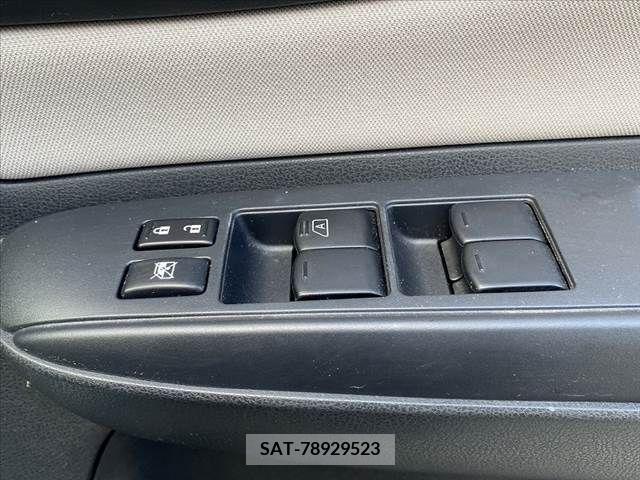 Nissan NOTE 2017-03 231054-24