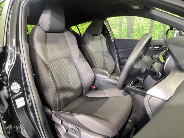 Toyota C-HR 2021-01 28257-8