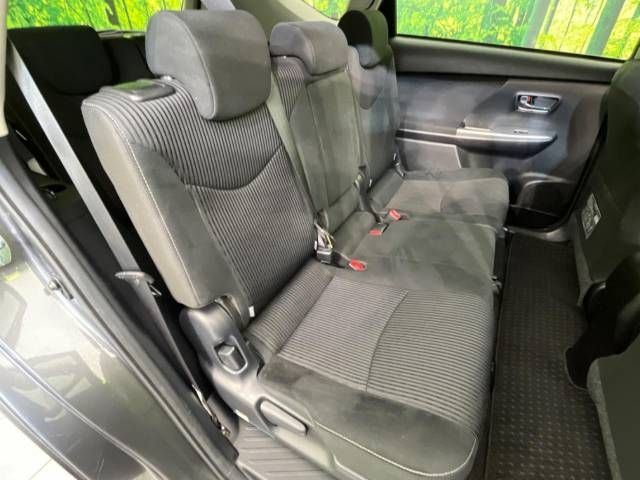 Toyota PRIUS ALPHA 2015-04 183908-9