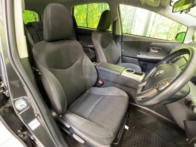 Toyota PRIUS ALPHA 2015-04 183908-8