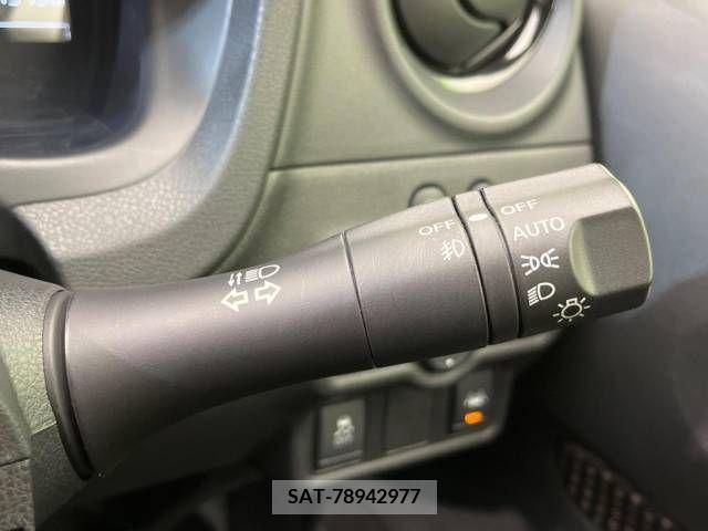 Nissan NOTE 2016-12 208989-8