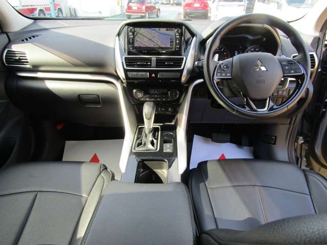Mitsubishi ECLIPSE CROSS 2018-03 1698-8