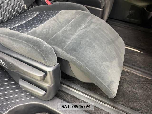 Toyota VELLFIRE 2015-03 343677-7