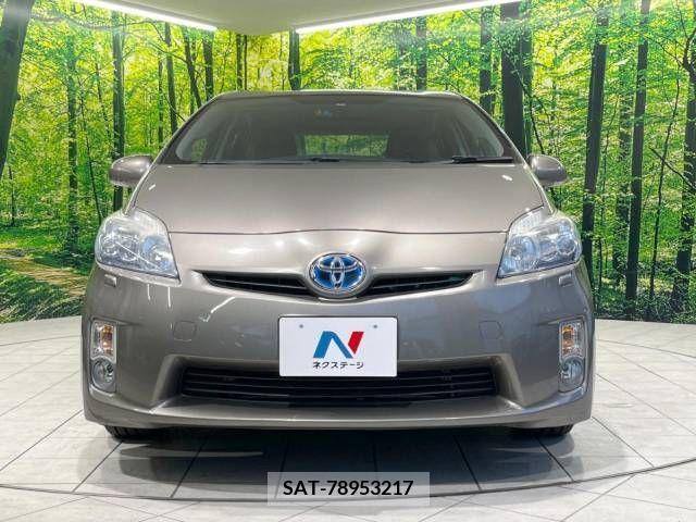 Toyota PRIUS 2011-10 341006-14