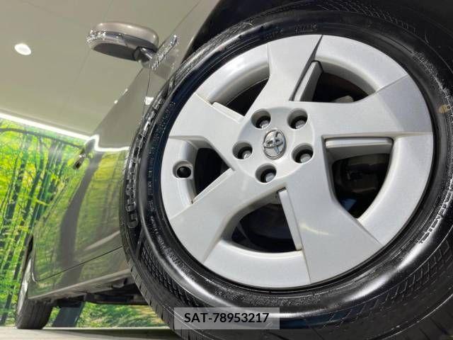 Toyota PRIUS 2011-10 341006-13