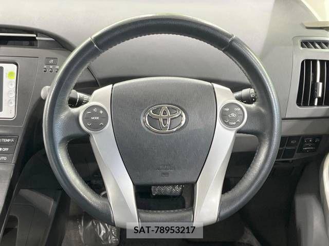 Toyota PRIUS 2011-10 341006-11