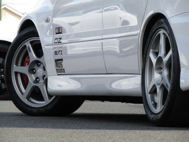 Mitsubishi LANCER 2002-04 183829-3